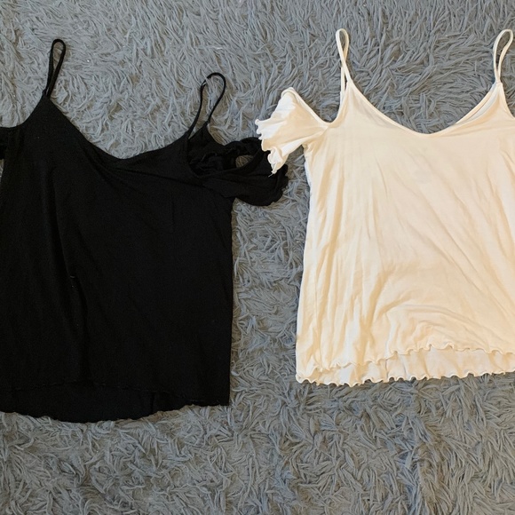 Black and White off the shoulder tops with straps - Picture 1 of 3